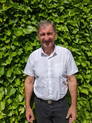 Un coup de poignard dans le dos