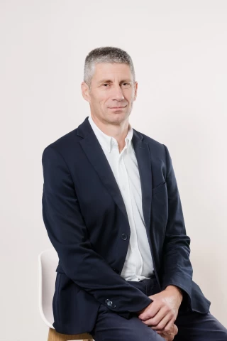Le président du Cniel démissionne sur fond de tensions  