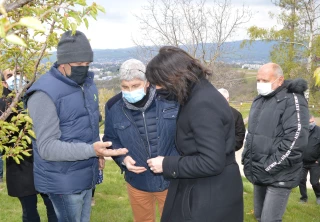La préfète à l’écoute des arboriculteurs
