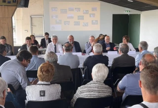 La société hippique se développe et s'engage