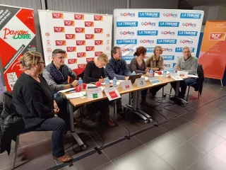 (Ré)écoutez « Dialogue avec la presse »