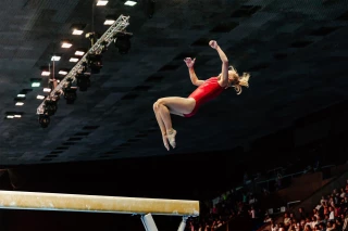 La gymnastique artistique, l’art de la polyvalence athlétique