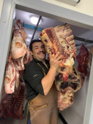 Rencontre à Tables : Benoît Lapalus donne rendez-vous à Renaison le 28 juin