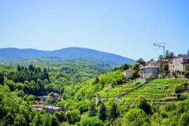 Dans la Loire, les centres-bourgs accélèrent leur métamorphose pour redevenir des lieux de vie