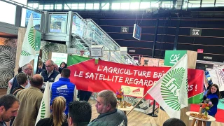 La ministre reporte sa visite, les agriculteurs sur des charbons ardents